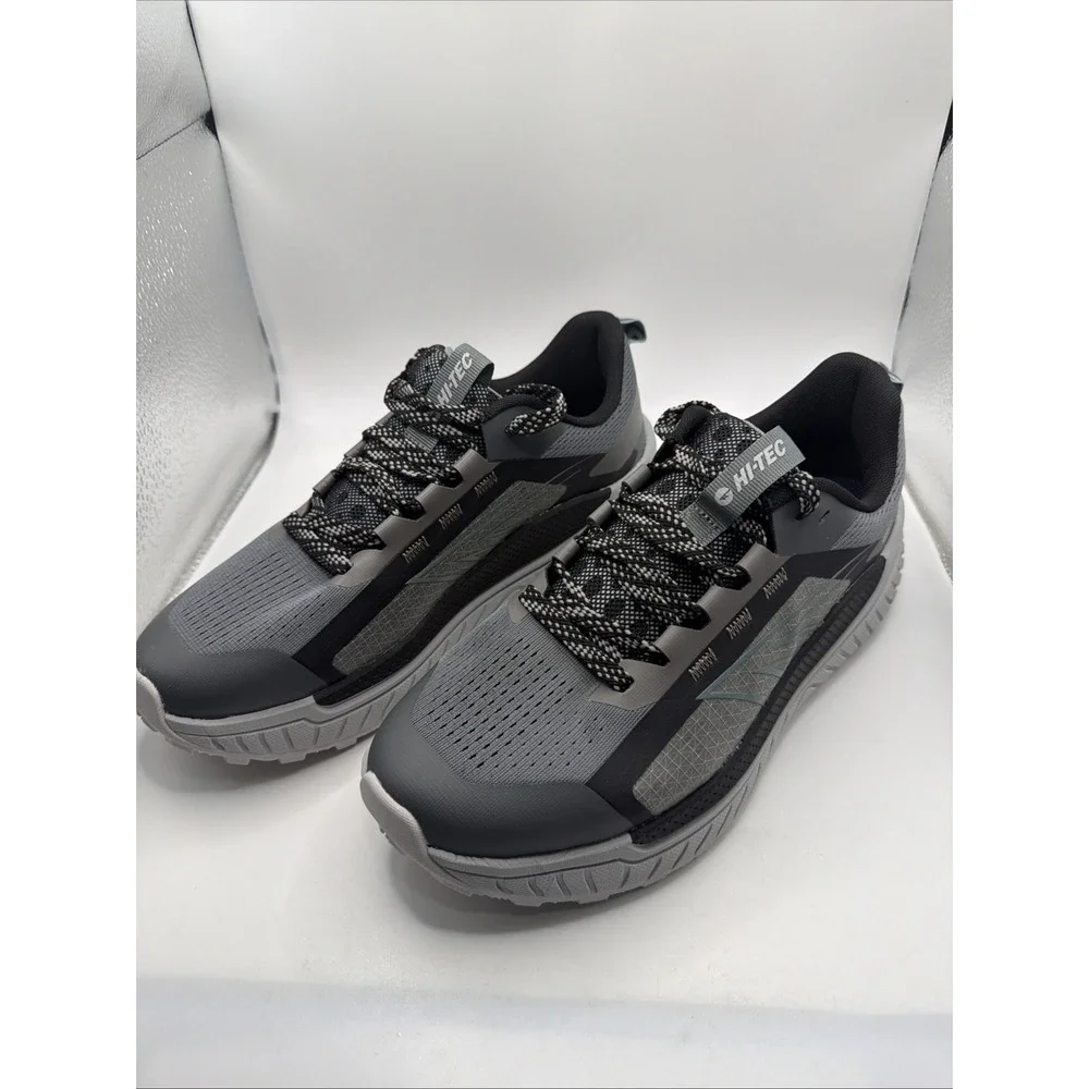 Hi-Tec Men's castle Rock Black Microchip Hiking Trail Sneakers size 9 New